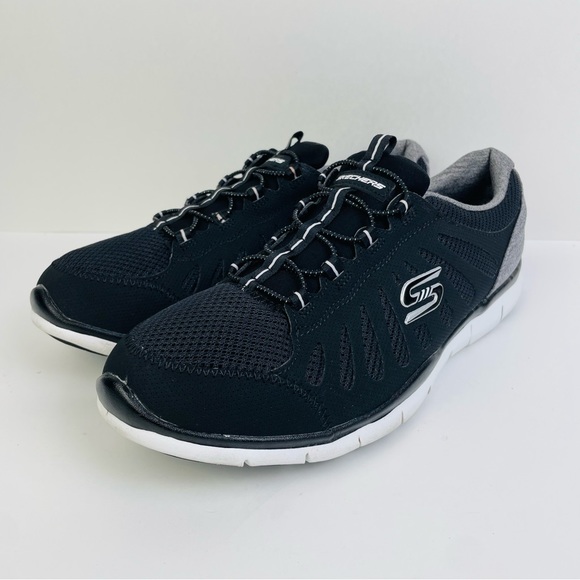 Skechers Gratis Black Walking Running Shoes Bungee Laces Slip On Women’s Size 10 - Picture 2 of 11